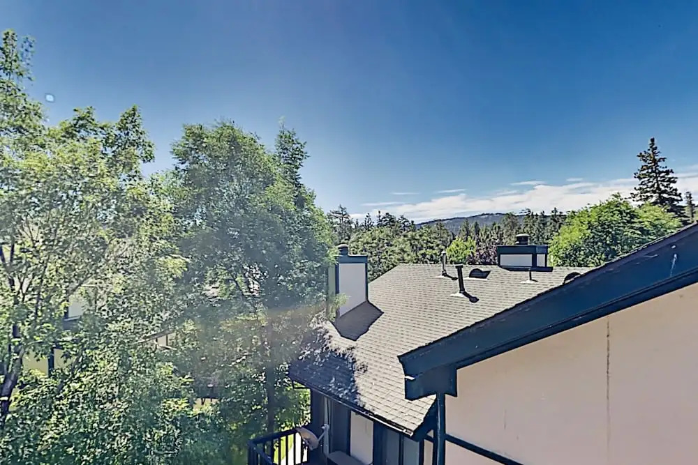 3980lk12 2 Bedroom Condo