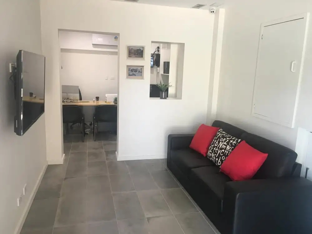 Carlton Suites