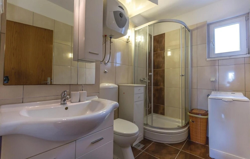 Stunning Home in Ploce With Wifi and 2 Bedrooms