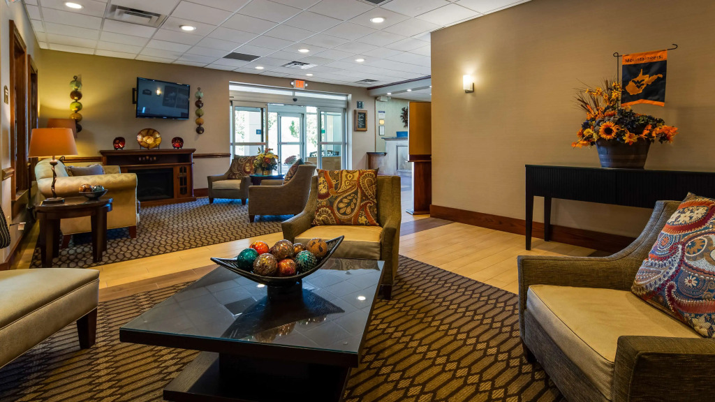 Best Western Plus Bridgeport Inn
