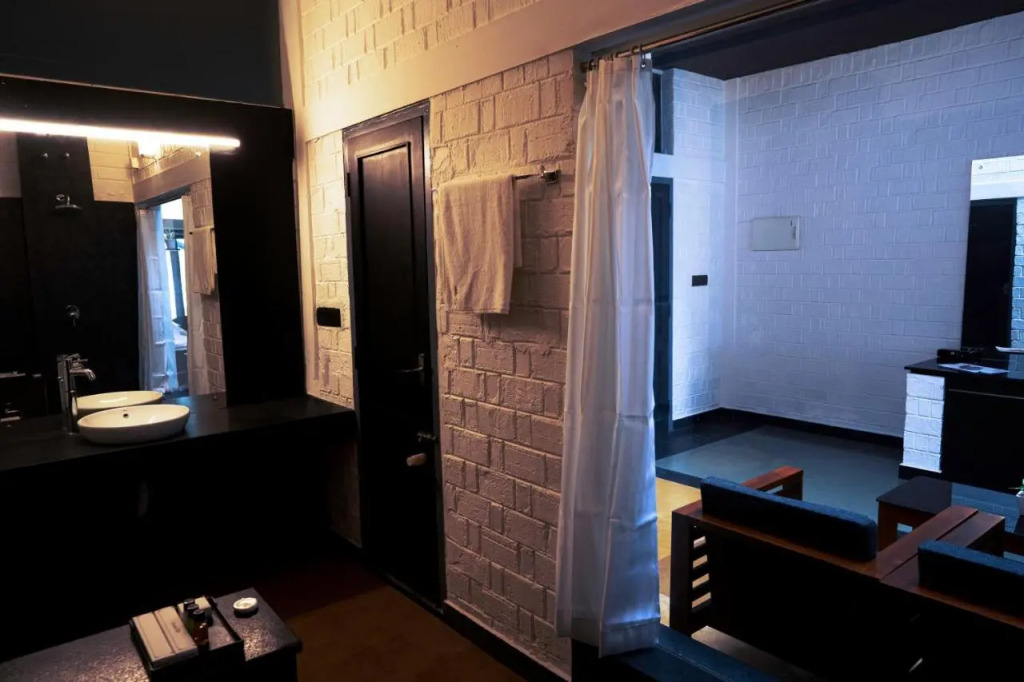 S RIVER RESORTS