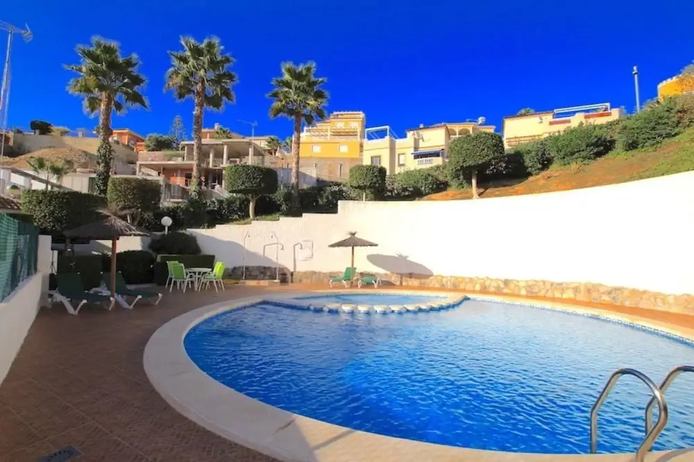 Lovely two Bedroomed Apartment Near Marquesa Golf
