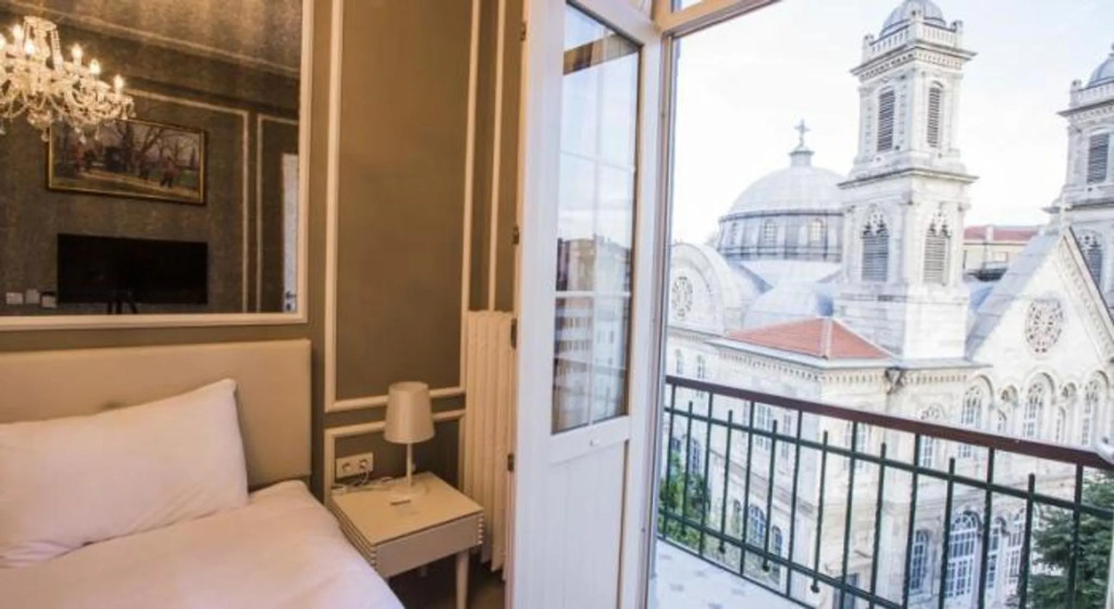 Triada Residence Suites and Apart Hotel