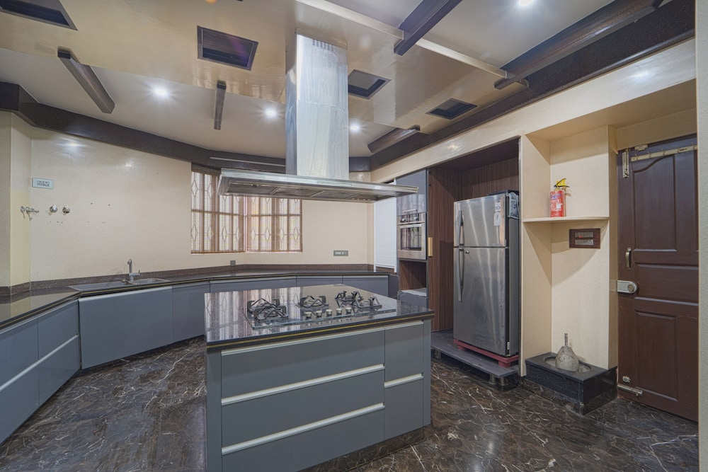 Alaya Stays Royal Valora 5BHK villa
