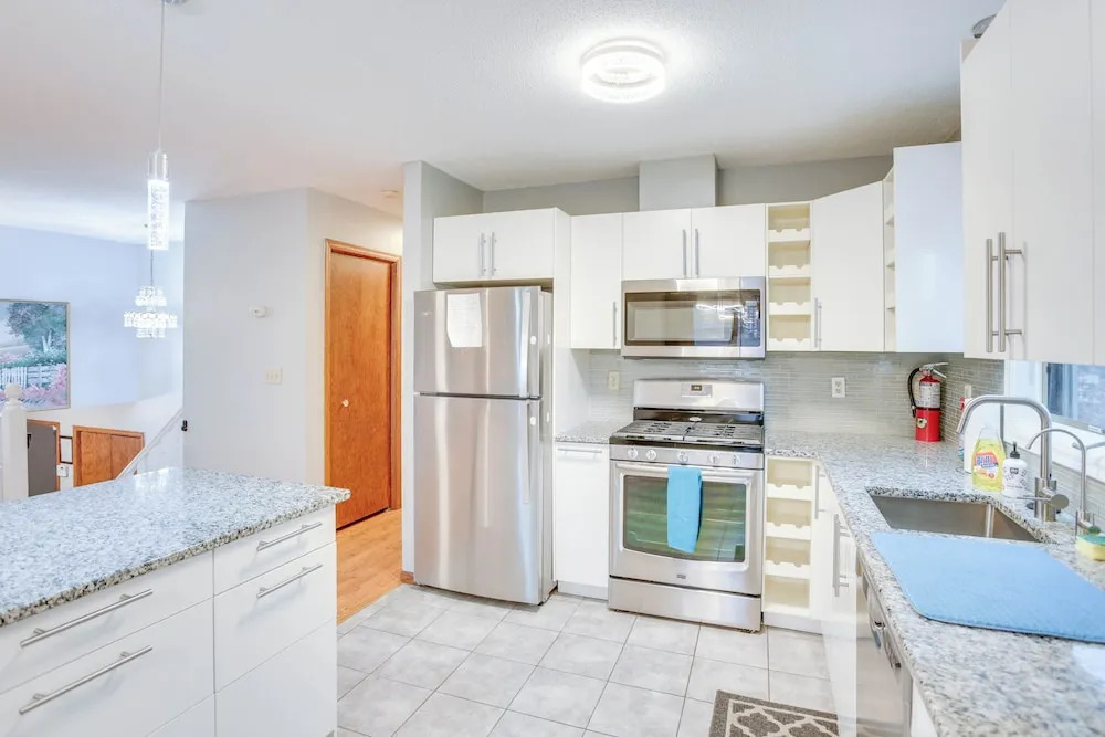 Lovely Minneapolis Home Near Target Field