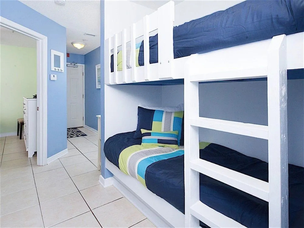 Grand Beach Condominiums #109 - 1 Br condo by RedAwning