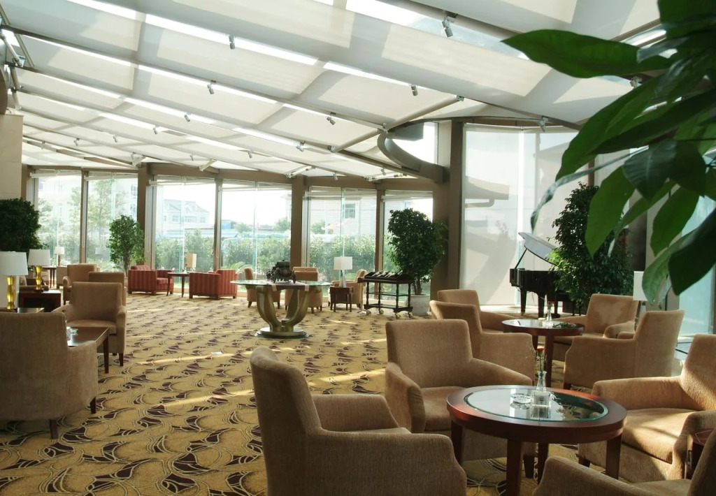 Donghu Lingang Hotel