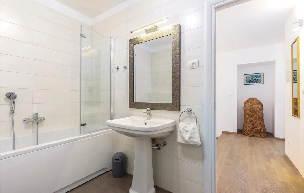 Awesome Home in Praputnjak With Wifi, Outdoor Swimming Pool and 4 Bedrooms