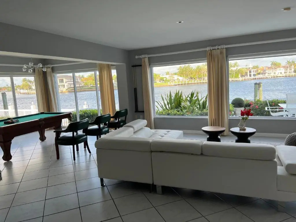 WaterFront 4BR 3B,Intercoastal,Pool,5 min walk to beach-7