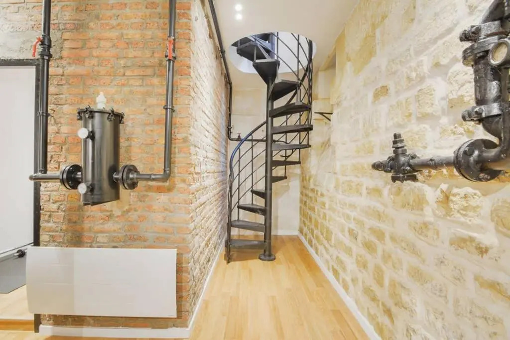 Amazing 10bed in the heart of le marais and suprises...