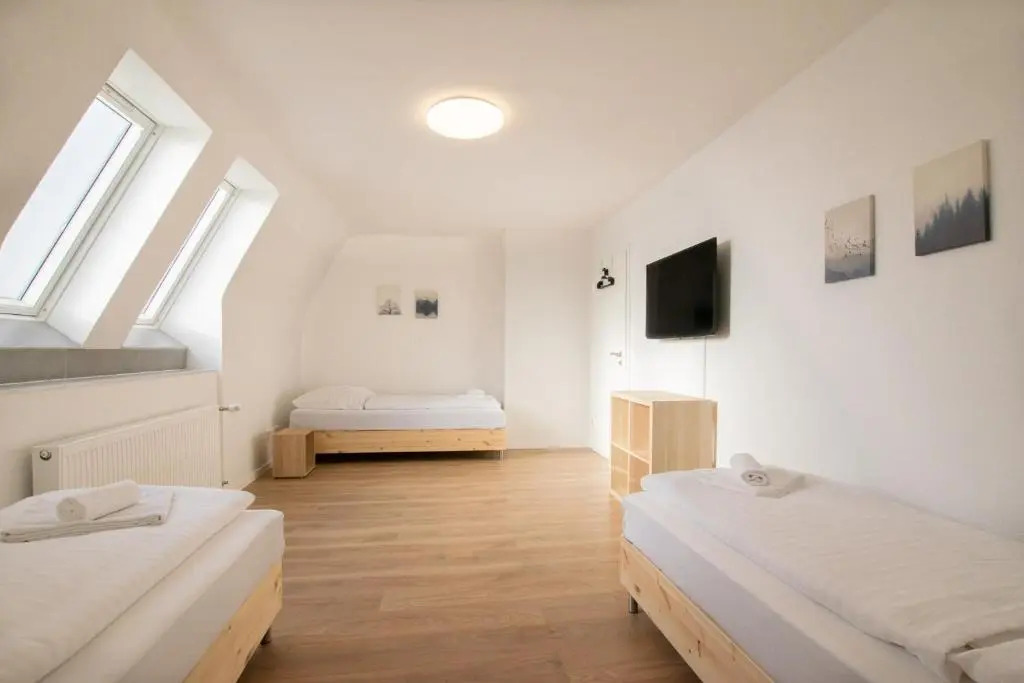 T&K Apartments - Studio Apartments - 22 min MESSE DUS & Airport DUS