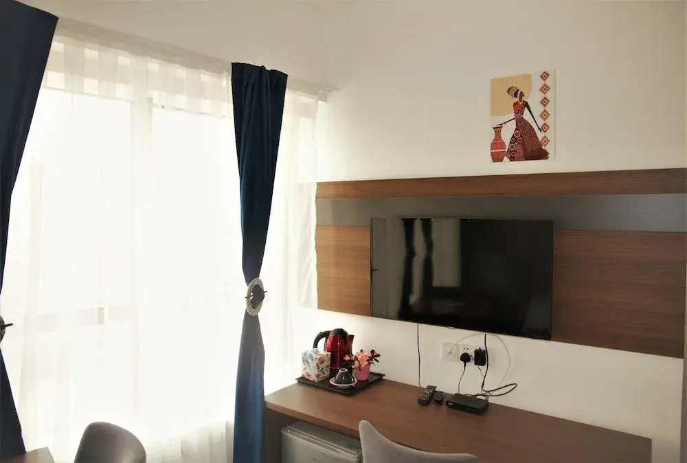 Euro Homes Hotel
