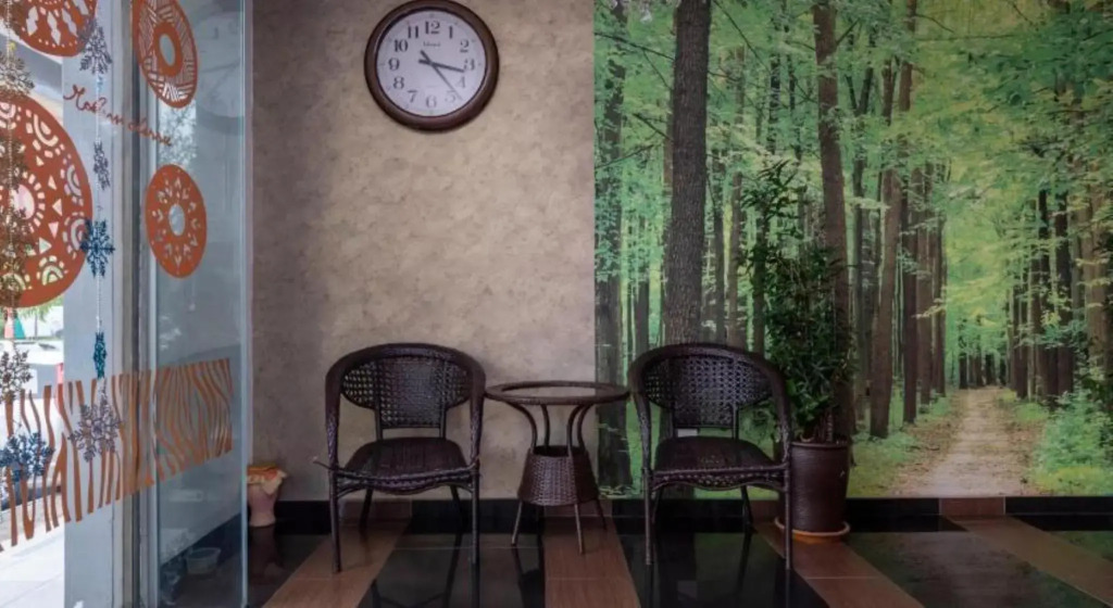 OYO 614 D'PINETREES Hotel