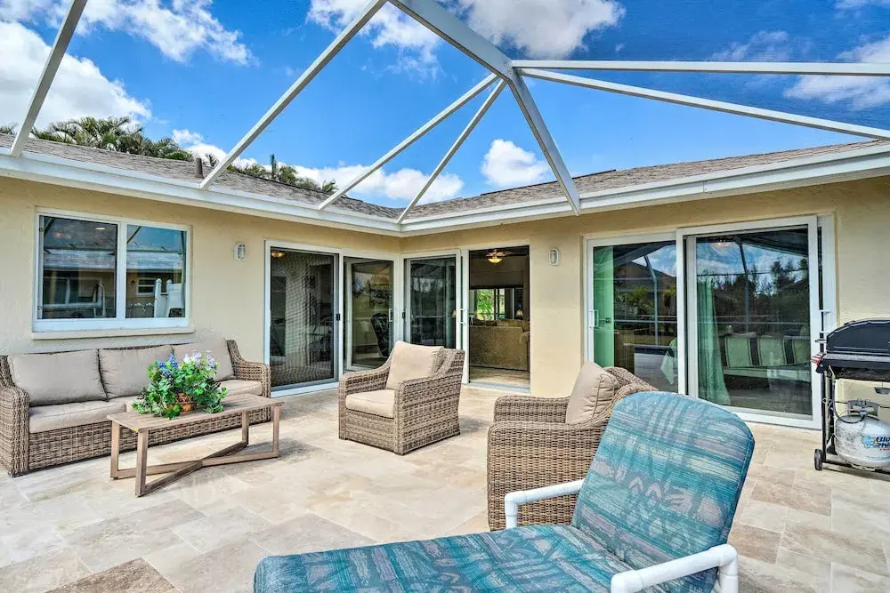 6 Mi to Dtwn Cape Coral Home with Spacious Lanai