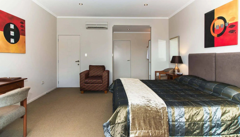 Decks of Paihia