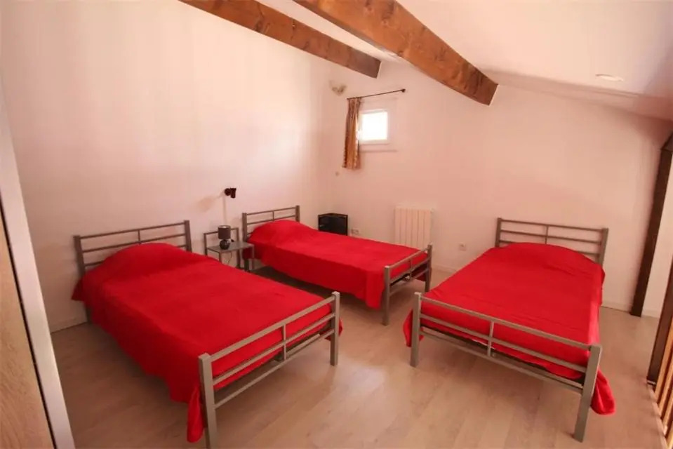 villa 5 couchages terrasse ombragée parking dans résidence sécurisée avec piscine commune à 400m de la mer LRJP65