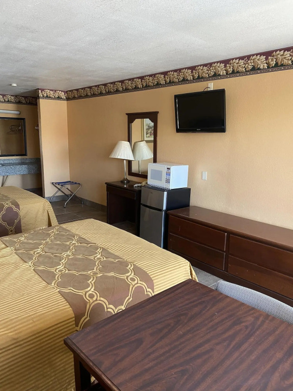 Executive Inn and Suites