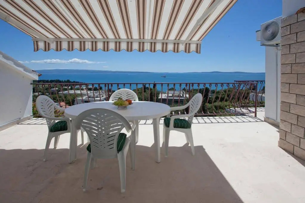 Fantasy Sea View Apartments