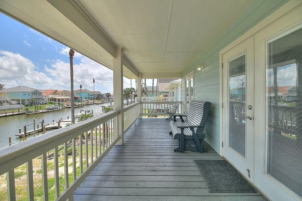 Baydreamer Vacation Home With Private Pool by Redawning