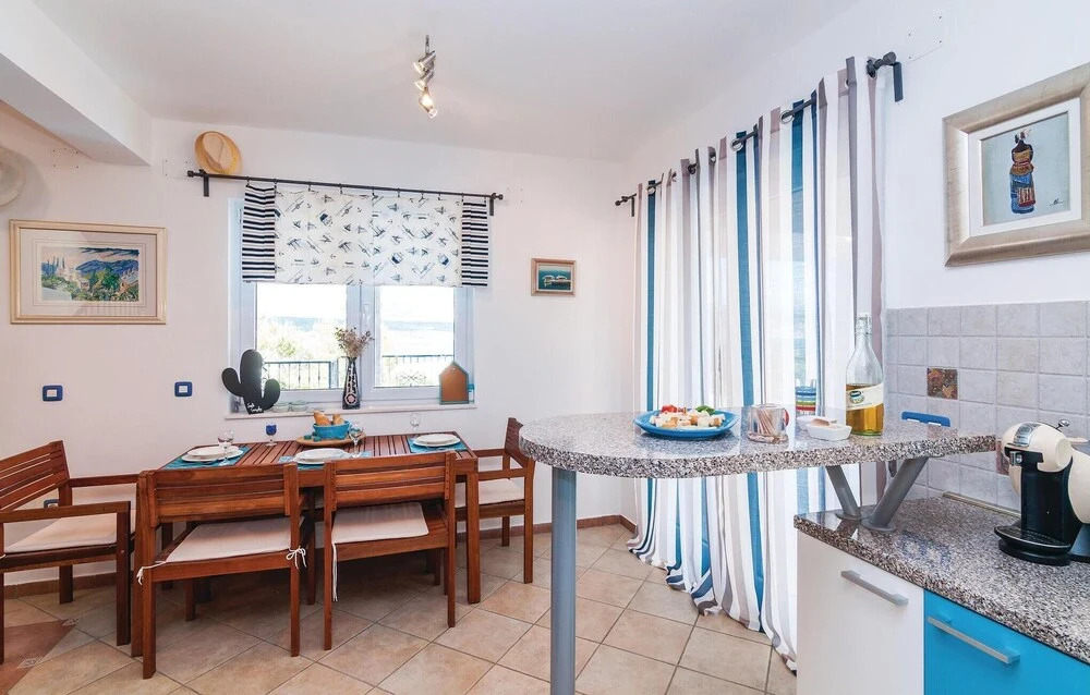 Five-Bedroom Holiday Home In Novigrad