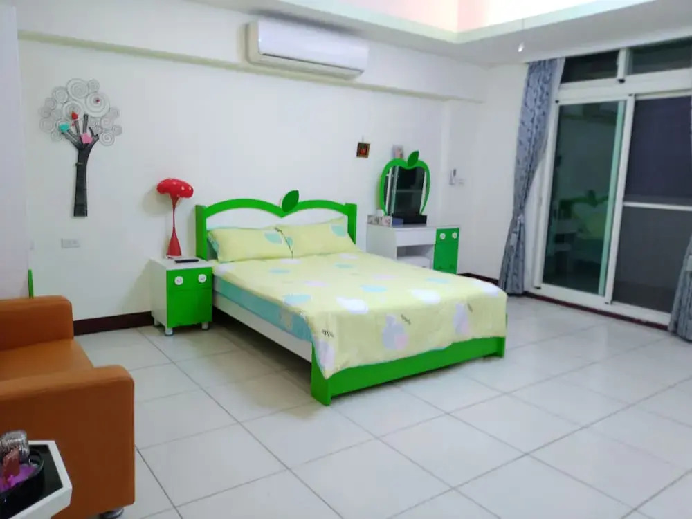 Alien B&B