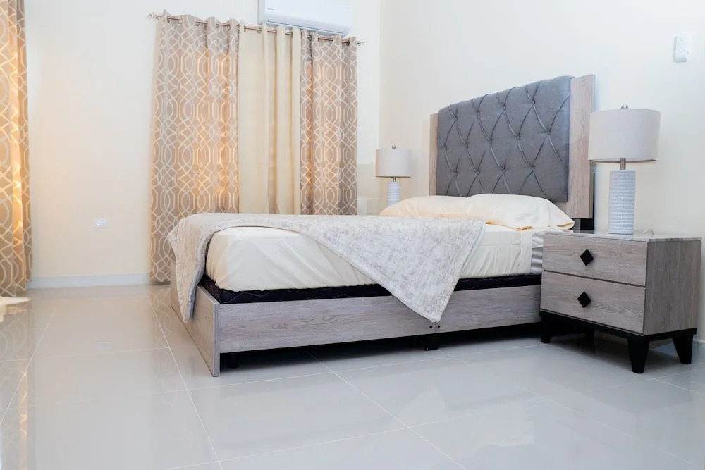 Chic Hideaway a Paradise Home in Jamaica