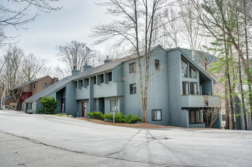 Loon Mountain Townhome w/ Pool + Slope Views!