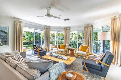 Bonito', 26 Bonito Street - Pet Friendly Housewith Aircon
