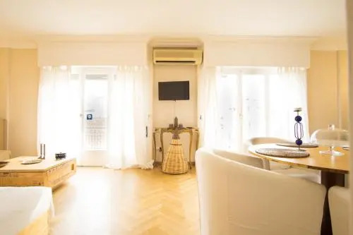 The Helios Flat