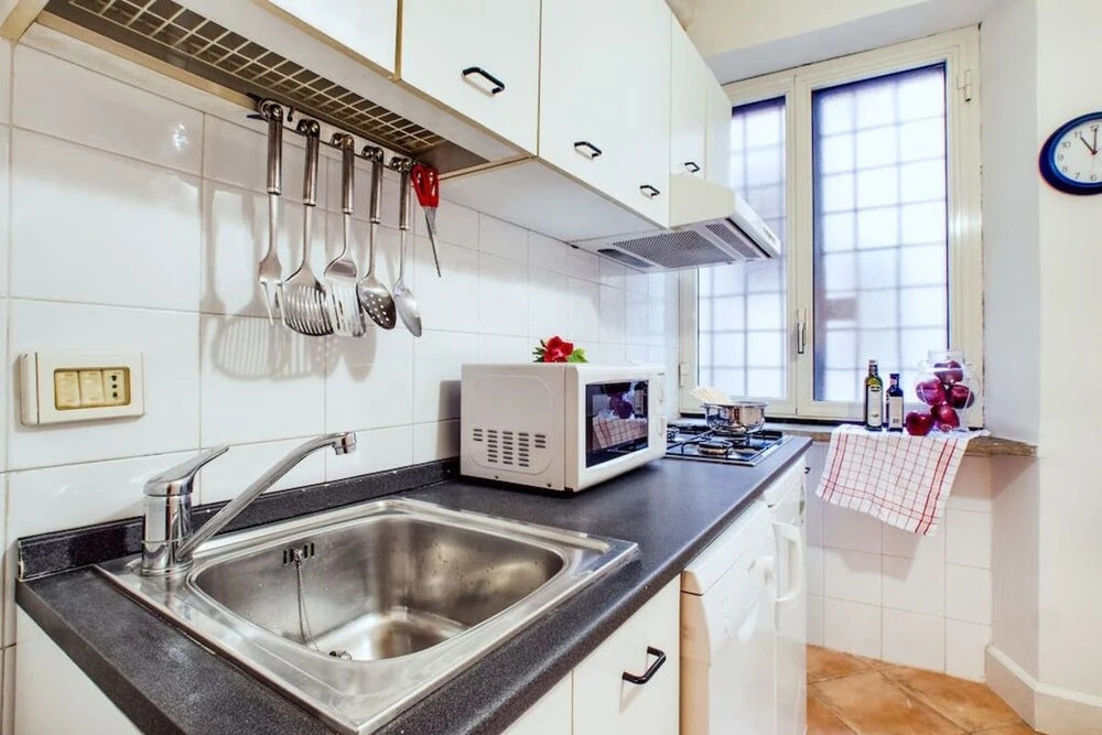Elegant 1Br Flat in Amazing Central Location!