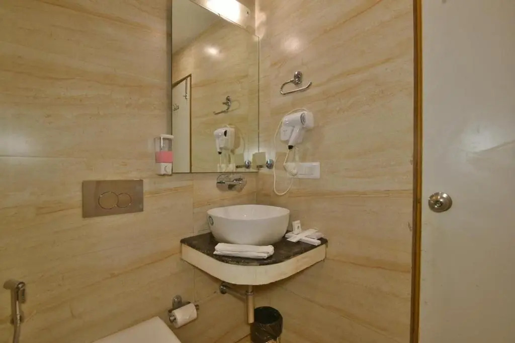 Hotel Highland By DLS Hotels