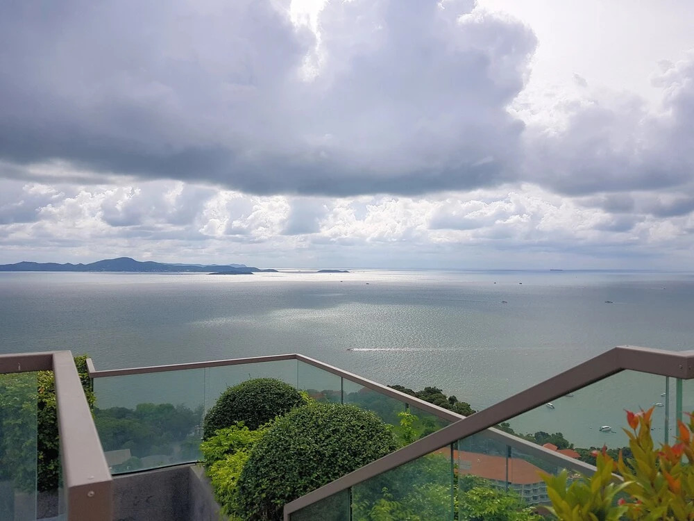 The Peak 1BR-1808 by Pattaya Holiday