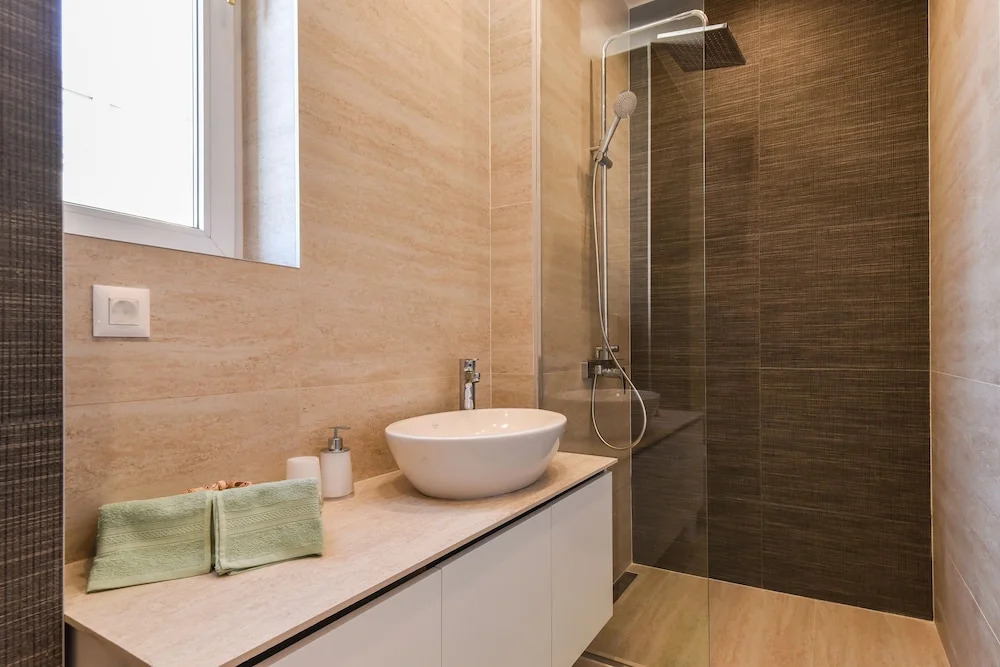 FM Premium Luxury 3-BDR Apartment - Traditional and Modernity
