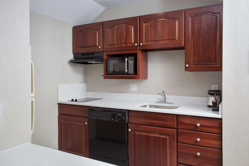 Best Western Plus Portsmouth Hotel & Suites