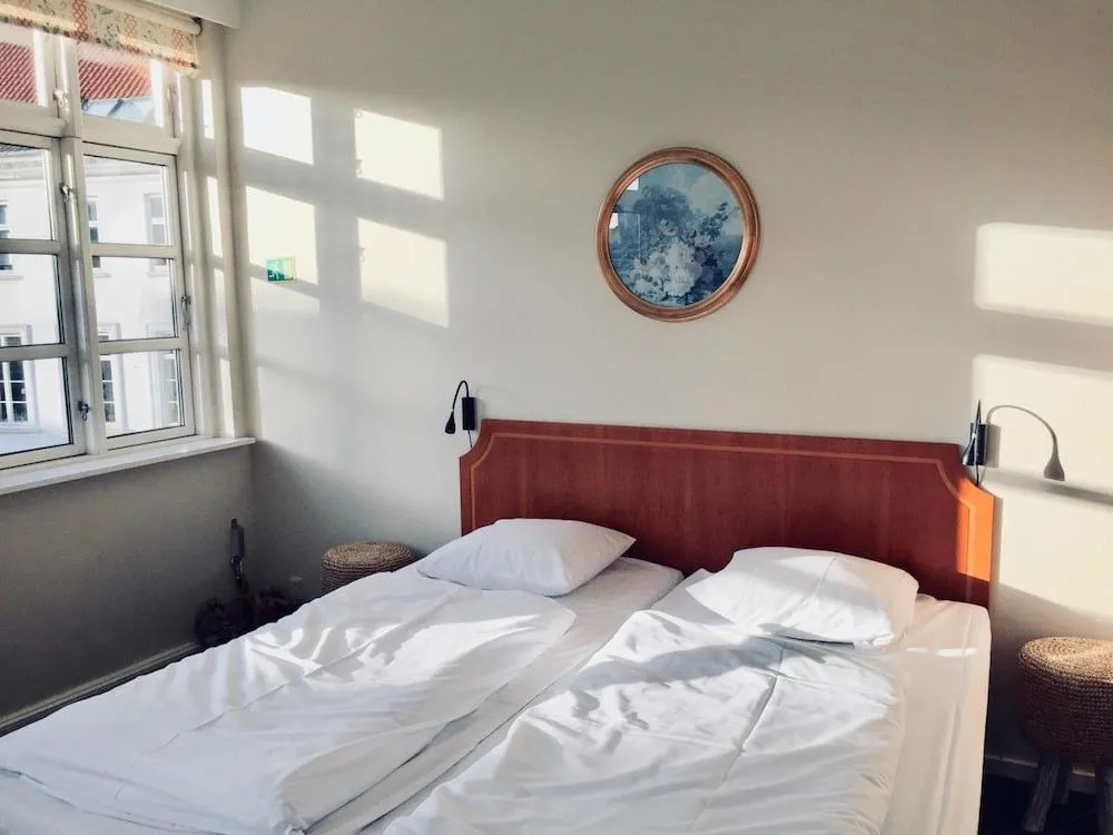 City Hotel Apartments