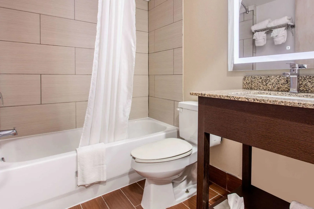 Quality Inn & Suites Myrtle Beach near Outlets