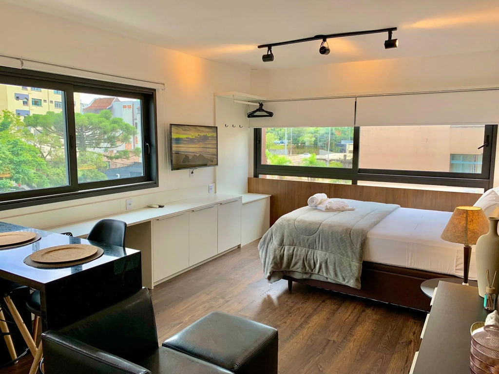 LIV - Apartment 906