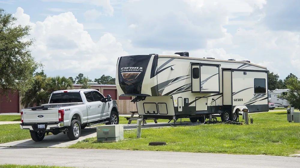 Camp Mack Lodge, Marina & RV Resort
