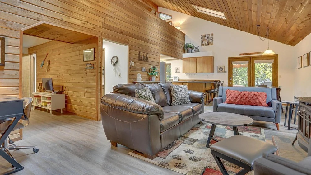 Owlpine Lodge