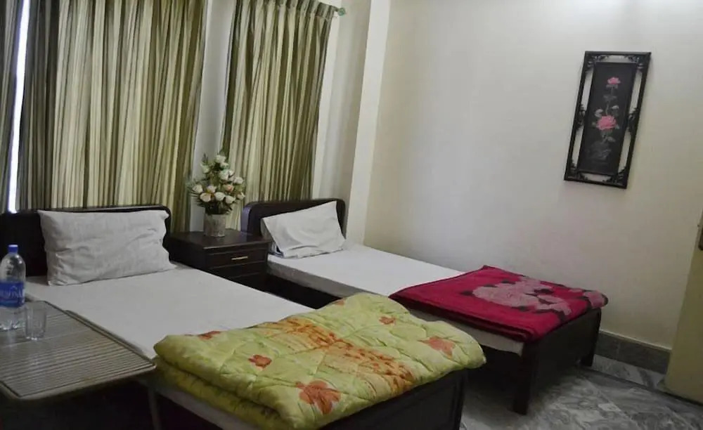 Saif Hotel And Restaurant