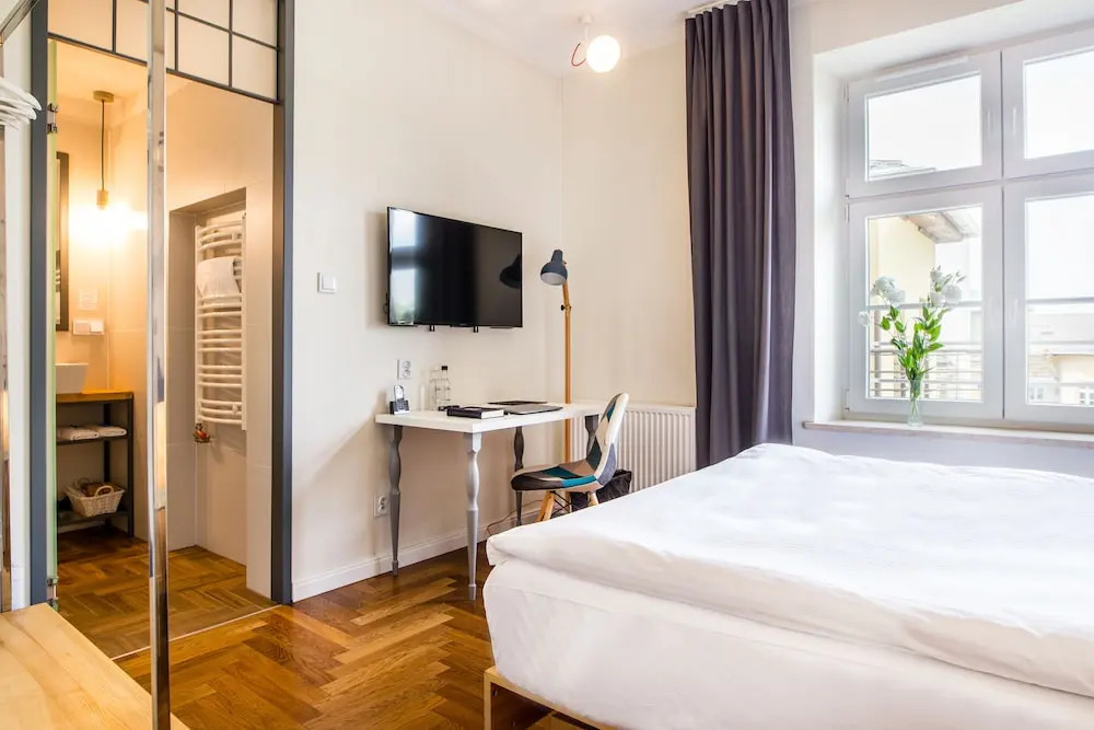 4 Walls by Novum House