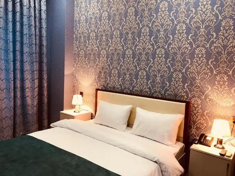 North West Hotel
