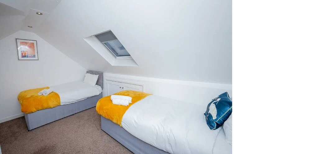Spacious Home for Groups With Parking