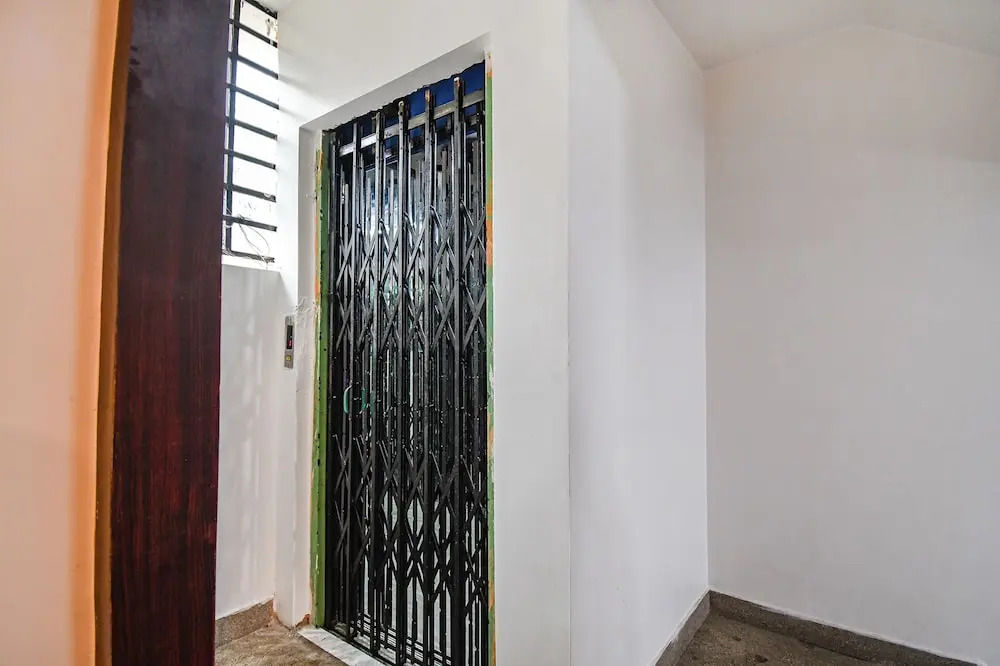 Fabhotel Green Leaf I