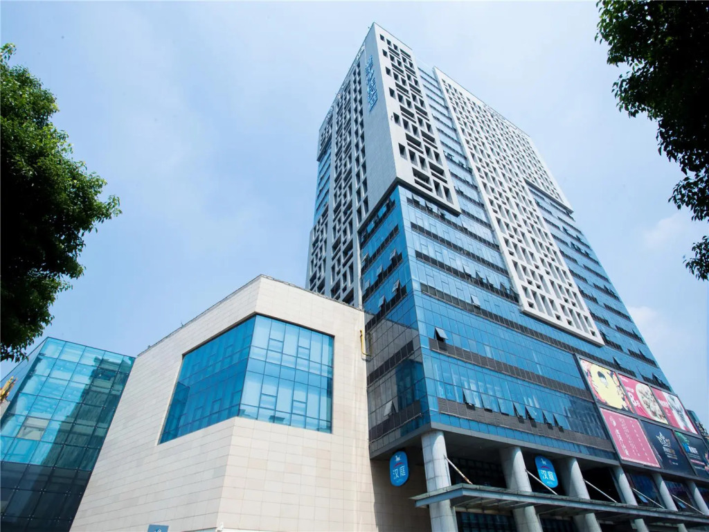 Hanting Hotel Changzhong Changhong Road Metro Station