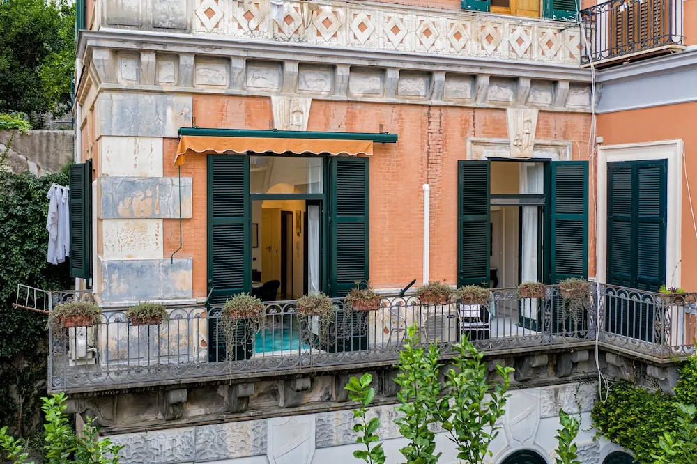 Upscale Central Amalfi Apartment In 19th-century Building