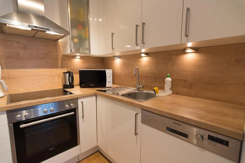 Apartment with parking on premise