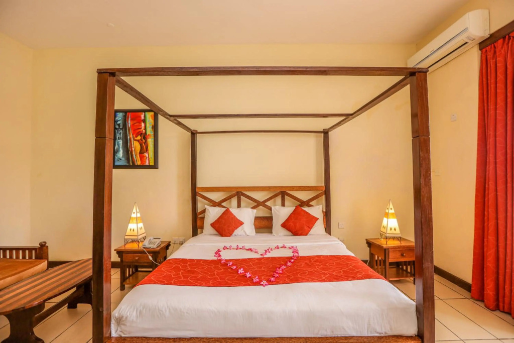 CityBlue Creekside Hotel & Suites