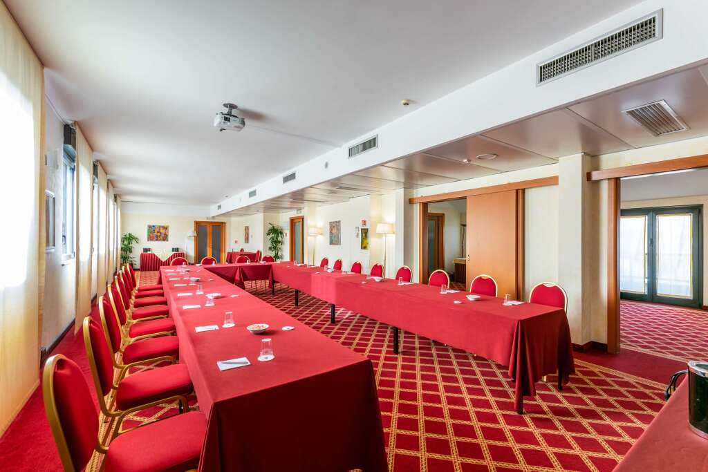 Hotel Mirage Sure Hotel Collection by Best Western