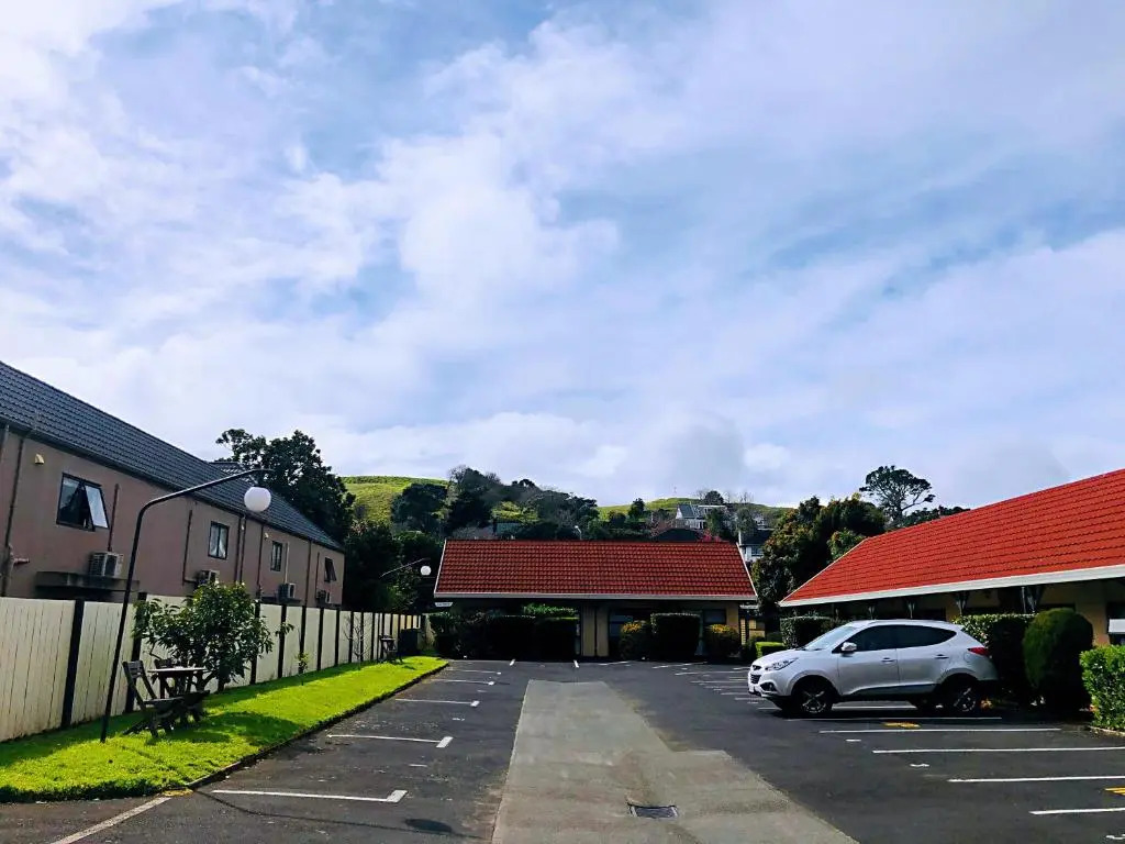 Tudor Court Motor Lodge